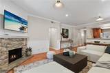 366 Villa Point - Photo 15
