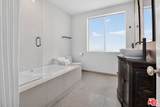 2425 Clement Avenue - Photo 45