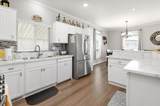 718 Sycamore Avenue - Photo 2