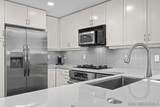 555 Front - Photo 16