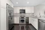 555 Front - Photo 19