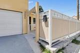 3095 L - Photo 2