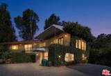 8207 Mulholland Drive - Photo 2