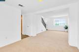712 Daniels Ave - Photo 7