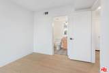 11212 Victory Boulevard - Photo 20