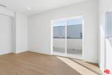 11212 Victory Boulevard - Photo 7