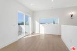 11212 Victory Boulevard - Photo 8
