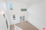 11212 Victory Boulevard - Photo 9