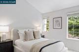 208 Commodore Dr - Photo 19