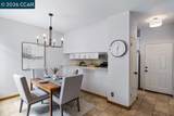 208 Commodore Dr - Photo 2