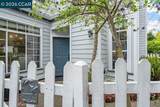 208 Commodore Dr - Photo 34