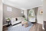 640 Gladys - Photo 2