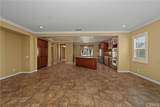 1254 Duxbury - Photo 18