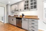 18228 Regina Avenue - Photo 12