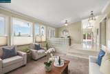 5530 Merritt Dr - Photo 2