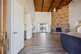19403 Oneida Court - Photo 8