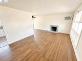 2707 Broadmoor Ave - Photo 4