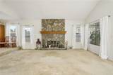 1643 10th - Photo 3