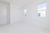 589 S Lyon St - Photo 18