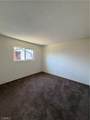711 E Oakland - Photo 3