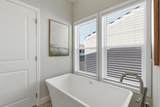 433 Sylvan Avenue - Photo 33