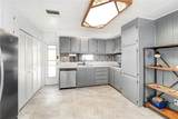 17705 Western - Photo 3