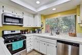1742 Forum - Photo 15