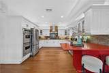 1820 Holmby Ave - Photo 9