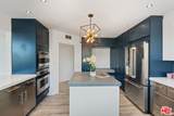 1129 Larrabee Street - Photo 8