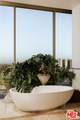 8899 Beverly Boulevard - Photo 14