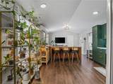 1517 Newhope Street - Photo 4