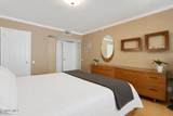 4915 Tyrone Avenue - Photo 8