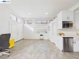 2932 Filbert St - Photo 30