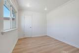 1010 Valencia Street - Photo 22