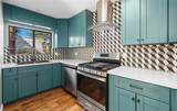 1537 Lakeshore - Photo 10