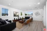 945 Oxford Avenue - Photo 3