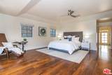 941 Norman Place - Photo 35