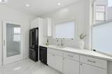 2404 Divisadero St - Photo 14