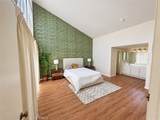 10330 Downey Ave - Photo 11