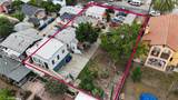 930 Grand - Photo 2