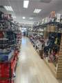 912 S Glenoaks Blvd - Photo 2