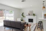 17 Leslie Lane - Photo 1