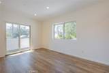 421 Mariposa Avenue - Photo 22