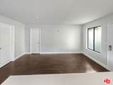 99 Streamwood - Photo 3