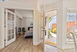 2211 Oakland Ave - Photo 13
