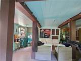 135 Redwood Avenue - Photo 10