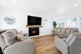 1069 Estes St - Photo 34