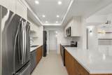 2385 Roscomare - Photo 11