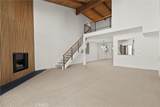 2385 Roscomare - Photo 17