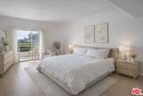 1131 Alta Loma Road - Photo 15
